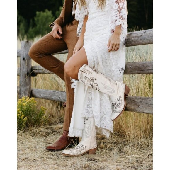 🆕Women White Faux Leather Knee High Sparkly Rhinestone Embroidered  Boots - Picture 9 of 11